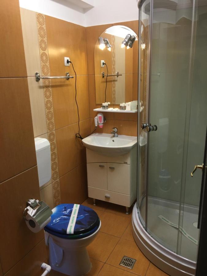 Sinaia Chic Minisuite Mirage-Self Check-In&Free Parking Bagian luar foto