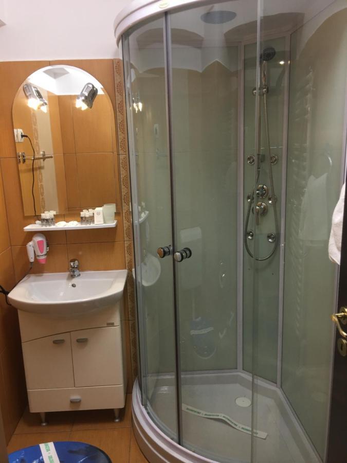 Sinaia Chic Minisuite Mirage-Self Check-In&Free Parking Bagian luar foto